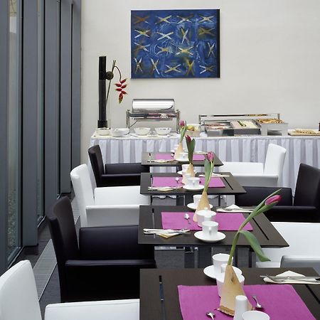 Design Merrion Hotel Praga Esterno foto