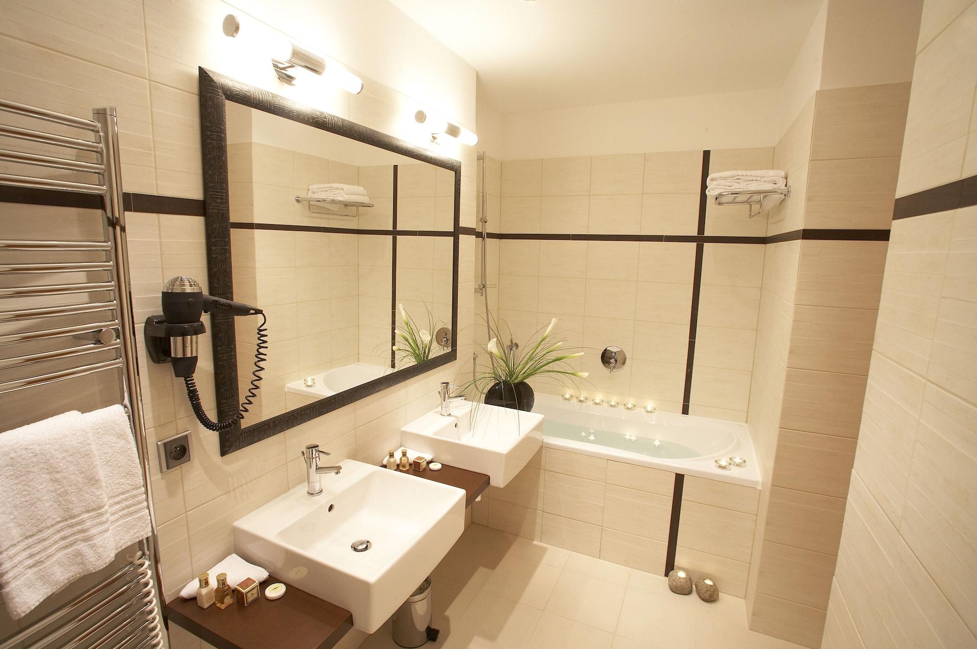 Design Merrion Hotel Praga Esterno foto