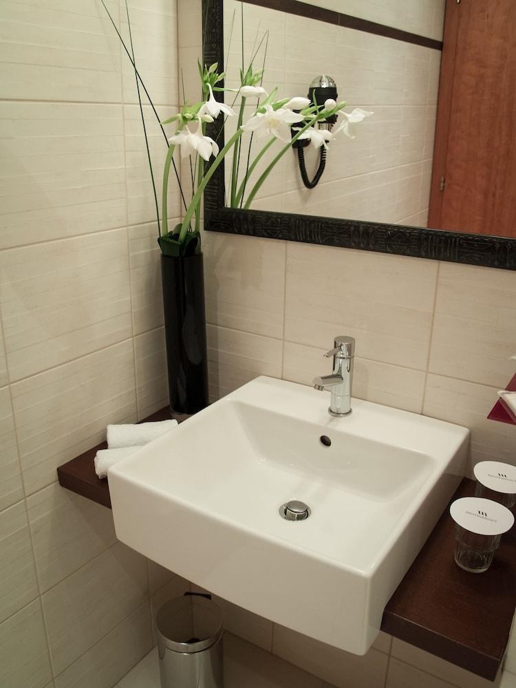 Design Merrion Hotel Praga Esterno foto