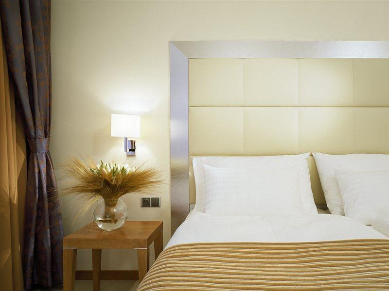 Design Merrion Hotel Praga Esterno foto