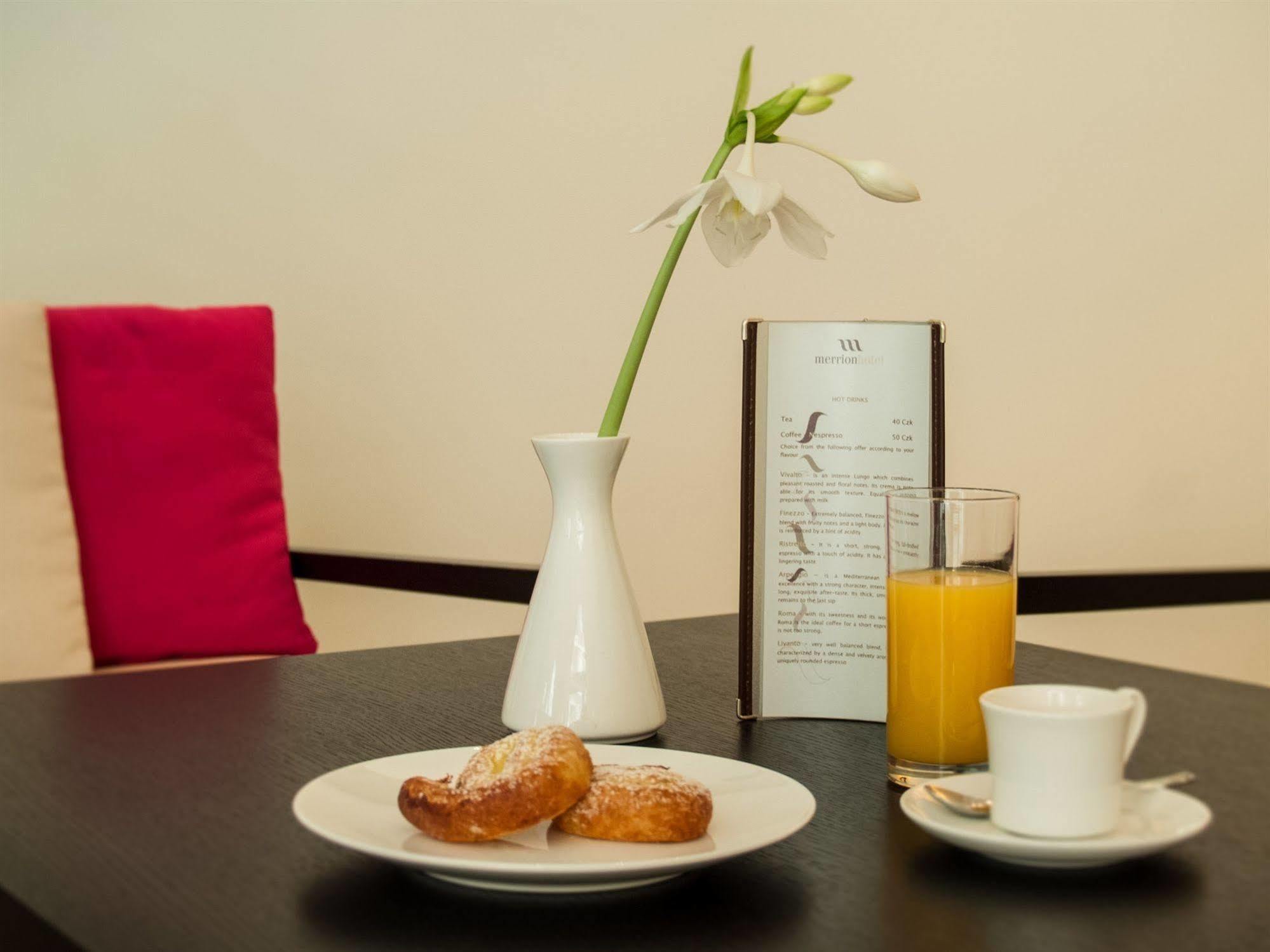 Design Merrion Hotel Praga Esterno foto